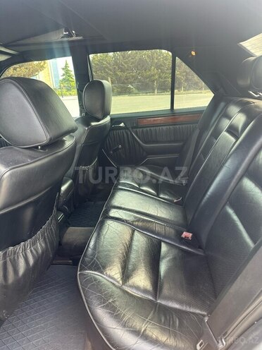 Mercedes E 220 1994, 245,600 km - 2.2 l - Bakı