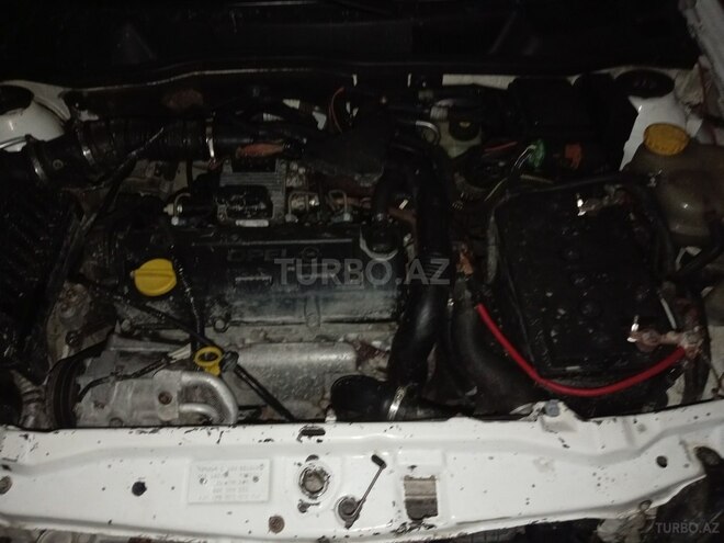 Opel Astra 2002, 184,500 km - 1.7 l - Siyəzən