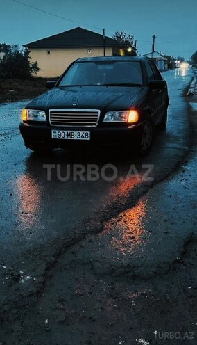 Mercedes C 200 1999, 498,000 km - 2.0 л - Neftçala
