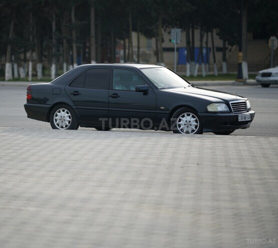 Mercedes C 200 1999, 498,000 km - 2.0 л - Neftçala