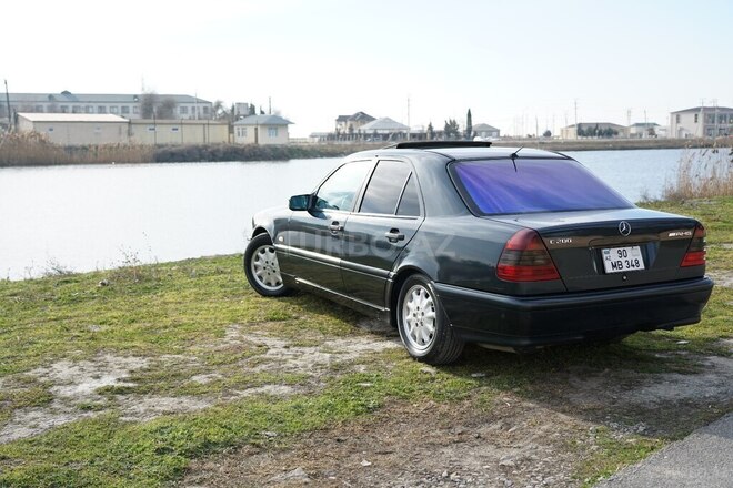 Mercedes C 200 1999, 498,000 km - 2.0 л - Neftçala