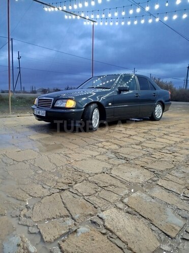 Mercedes C 200 1999, 498,000 km - 2.0 л - Neftçala