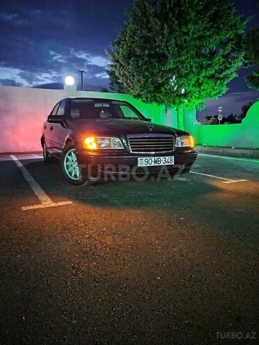 Mercedes C 200 1999, 498,000 km - 2.0 л - Neftçala