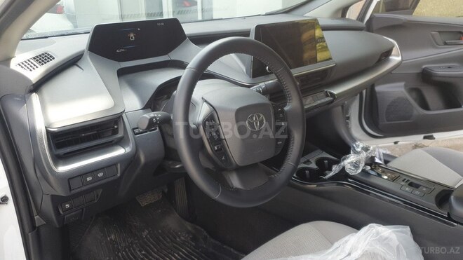 Toyota Prius-11