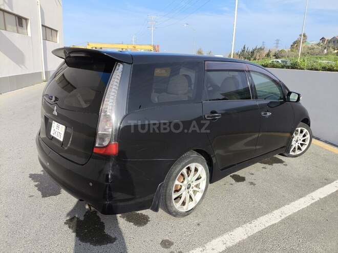 Mitsubishi Grandis 2004, 200,000 km - 2.4 л - Bakı