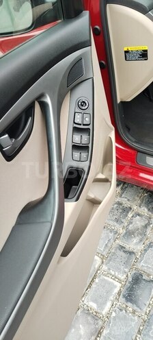 Hyundai Elantra 2015, 92,331 km - 1.4 л - Bakı