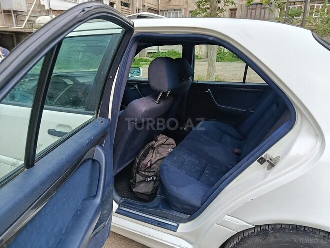 Mercedes C 180 1995, 370,000 km - 1.8 l - Gəncə