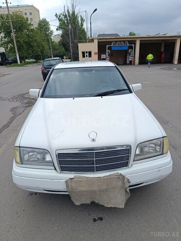 Mercedes C 180 1995, 370,000 km - 1.8 l - Gəncə