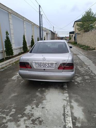 Mercedes E 270 2000, 383,000 km - 2.7 l - Bakı