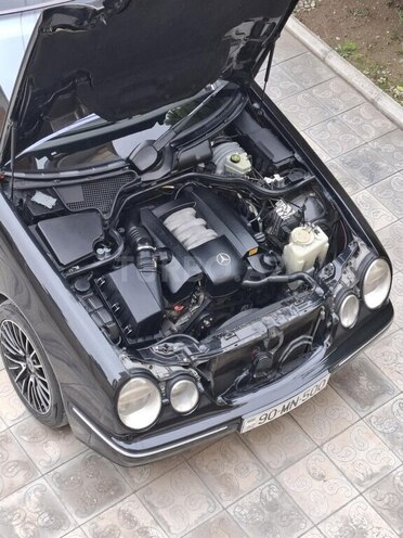 Mercedes E 280 2000, 280,000 km - 2.8 l - Bakı
