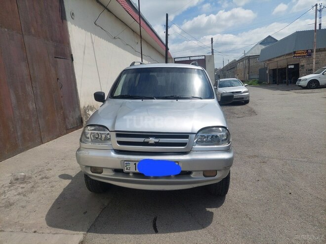 Chevrolet Niva 2003, 236,630 km - 1.7 l - Ucar
