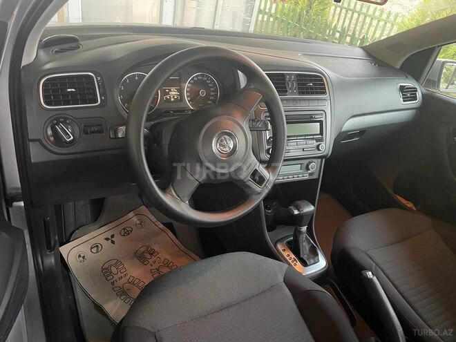 Volkswagen Polo 2010, 150,000 km - 1.4 л - Gəncə