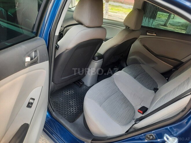 Hyundai Accent 2015, 135,000 km - 1.6 l - Sumqayıt