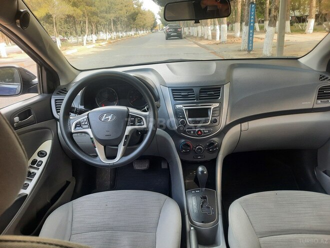 Hyundai Accent 2015, 135,000 km - 1.6 l - Sumqayıt