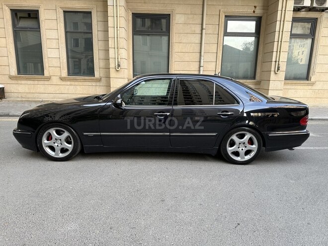 Mercedes E 320 2000, 324,000 km - 3.2 l - Bakı