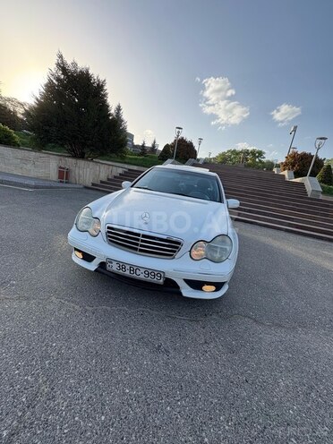 Mercedes C 240 2002, 162,000 km - 2.4 l - Qusar