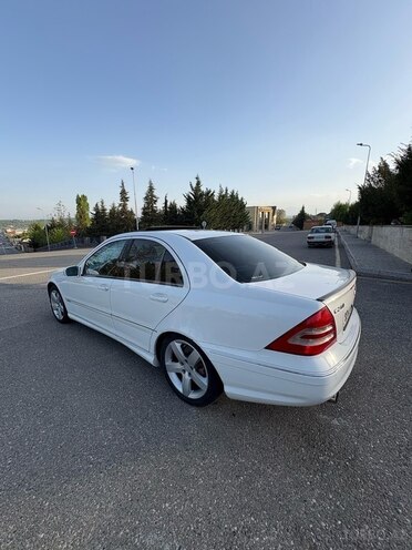 Mercedes C 240 2002, 162,000 km - 2.4 l - Qusar