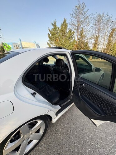Mercedes C 240 2002, 162,000 km - 2.4 l - Qusar