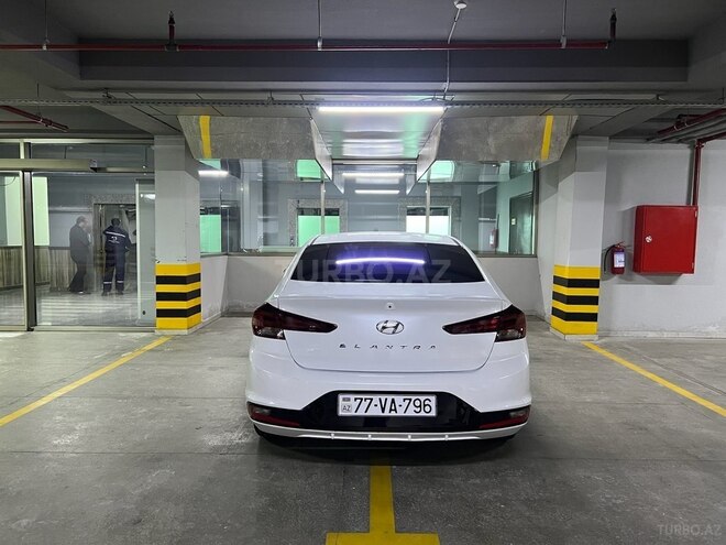 Hyundai Elantra 2018, 70,150 km - 2.0 л - Bakı