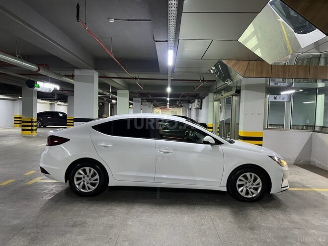 Hyundai Elantra 2018, 70,150 km - 2.0 л - Bakı