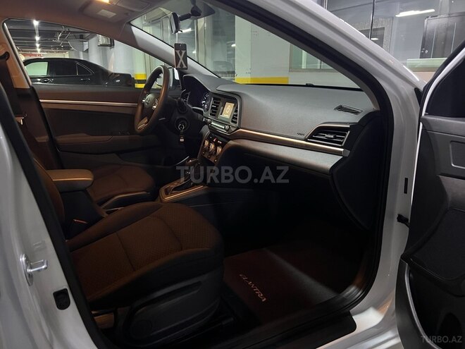 Hyundai Elantra 2018, 70,150 km - 2.0 л - Bakı