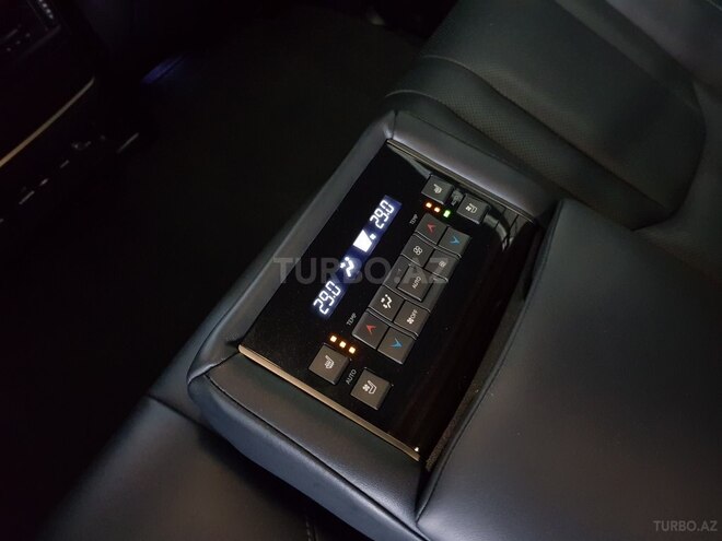 Lexus LX 570 2018, 26,415 km - 5.7 л - Bakı