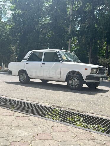LADA (VAZ) 2107 2002, 95,000 km - 1.6 л - Ucar