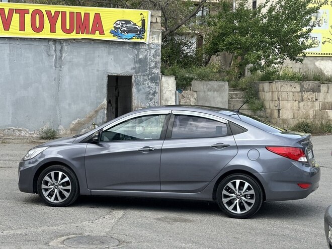 Hyundai Accent 2015, 155,000 km - 1.4 l - Bakı