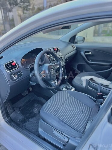 Volkswagen Polo 2012, 323,700 km - 1.6 l - Bakı