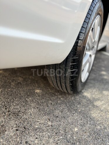 Volkswagen Polo 2012, 323,700 km - 1.6 l - Bakı