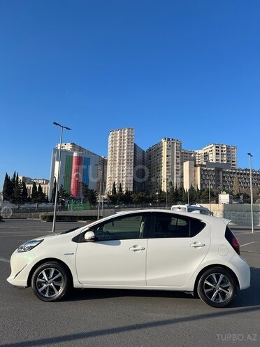 Toyota Aqua 2017, 119,000 km - 1.5 l - Bakı