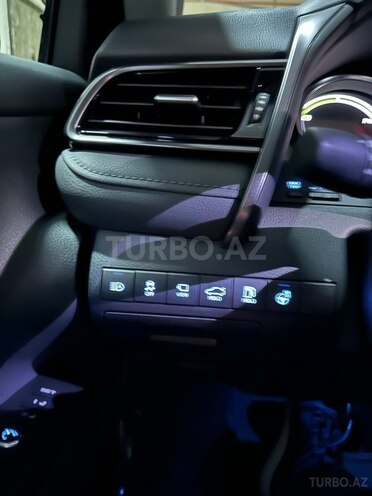 Toyota Camry 2023, 40,000 km - 2.5 l - Bakı