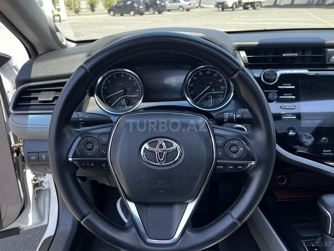 Toyota Camry 2019, 135,775 km - 2.5 l - Bakı