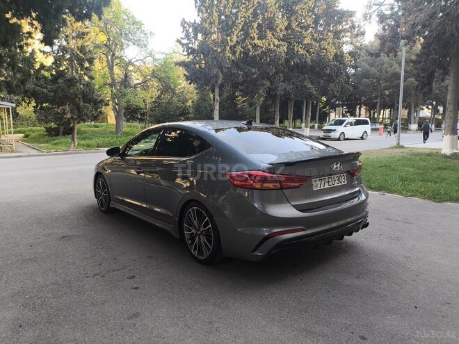 Hyundai Elantra 2018, 84,500 km - 1.6 л - Bakı