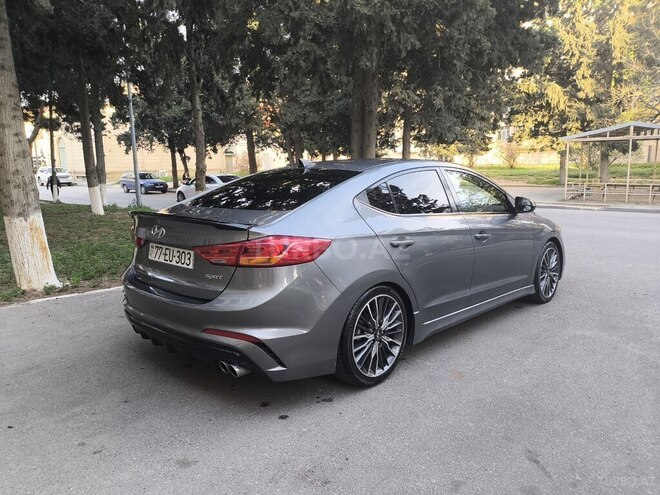 Hyundai Elantra 2018, 84,500 km - 1.6 л - Bakı