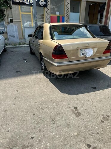 Mercedes C 230 2000, 260,000 km - 2.3 l - Gəncə