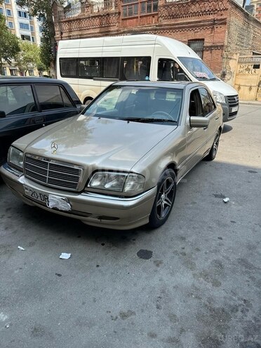 Mercedes C 230 2000, 260,000 km - 2.3 l - Gəncə