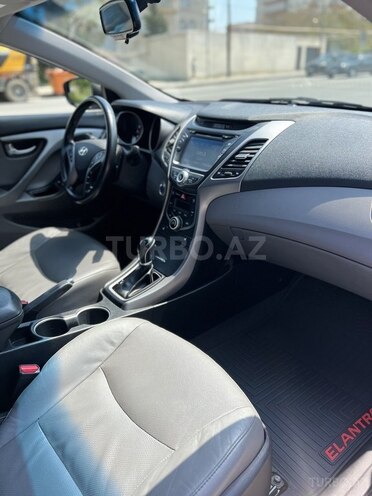 Hyundai Elantra 2015, 230,136 km - 1.8 л - Bakı