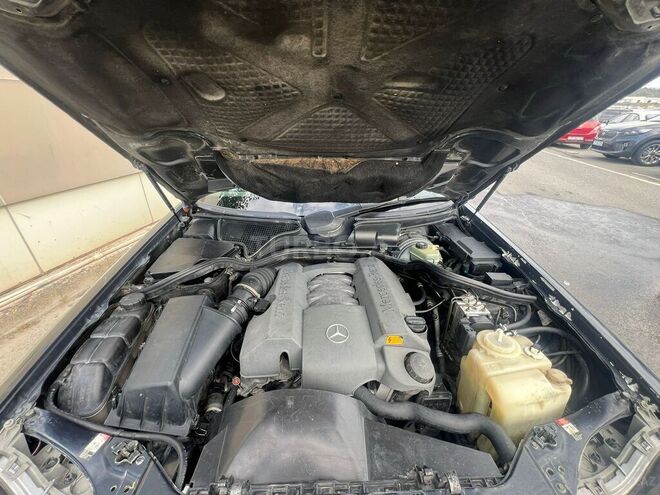 Mercedes E 280 1997, 418,000 km - 2.8 l - Bakı