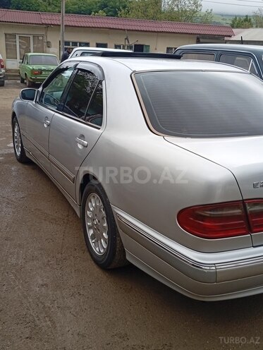 Mercedes E 220 d 2000, 510,000 km - 2.2 l - Lerik