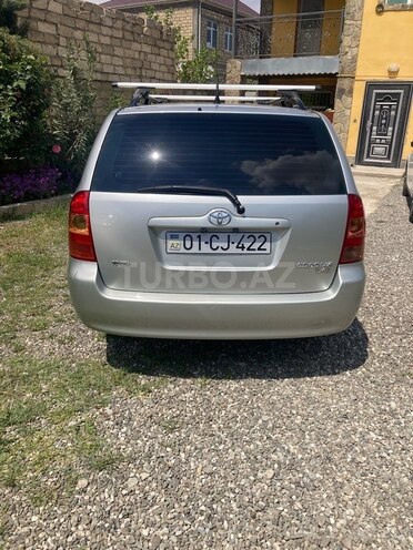Toyota Corolla 2004, 290,000 km - 2.0 l - Bakı