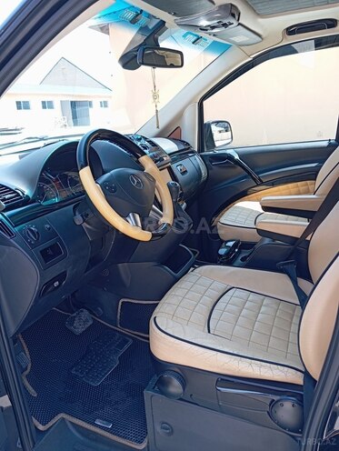 Mercedes Viano-6