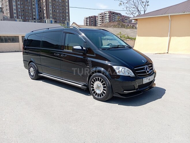 Mercedes Viano-3