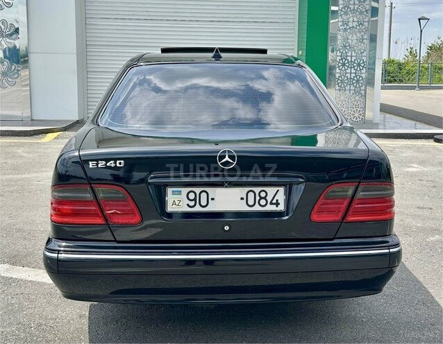 Mercedes E 240 2001, 290,000 km - 2.4 l - Kürdəmir