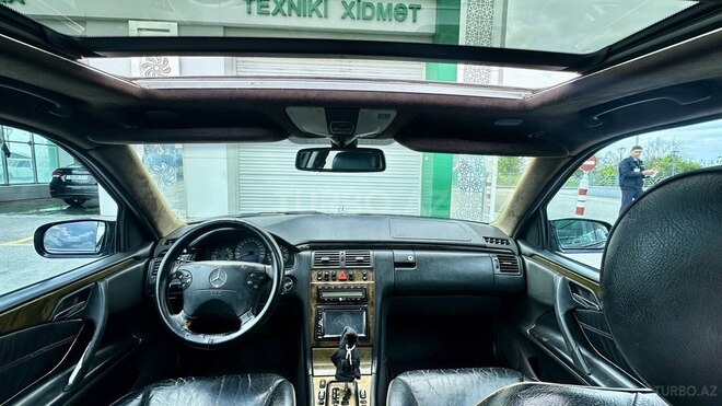 Mercedes E 240 2001, 290,000 km - 2.4 l - Kürdəmir