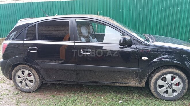 Kia Rio 2005, 175,000 km - 1.4 л - Lənkəran