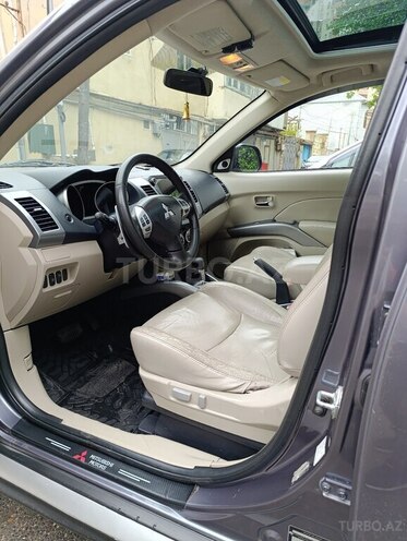 Mitsubishi Outlander 2008, 300,000 km - 3.0 l - Bakı
