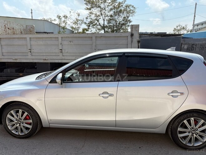 Hyundai i30 2010, 204,000 km - 1.6 l - Bakı