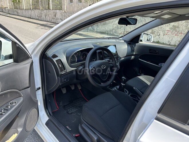 Hyundai i30 2011, 250,000 km - 1.4 l - Bakı