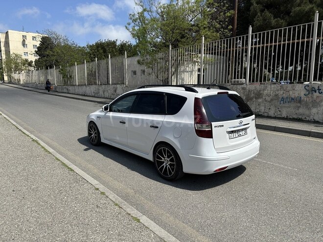 Hyundai i30 2011, 250,000 km - 1.4 l - Bakı